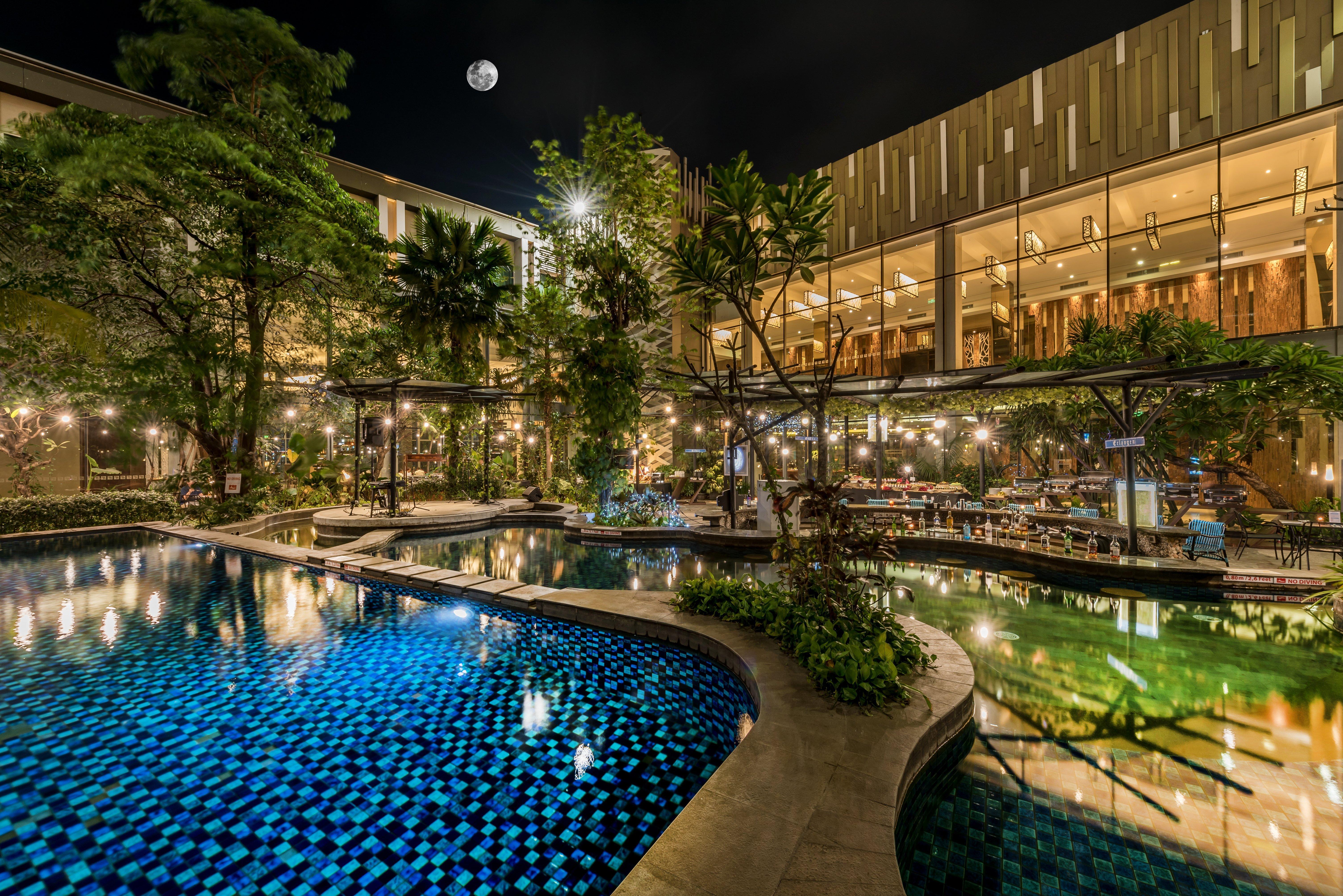 Holiday Inn Cikarang Jababeka By Ihg Экстерьер фото