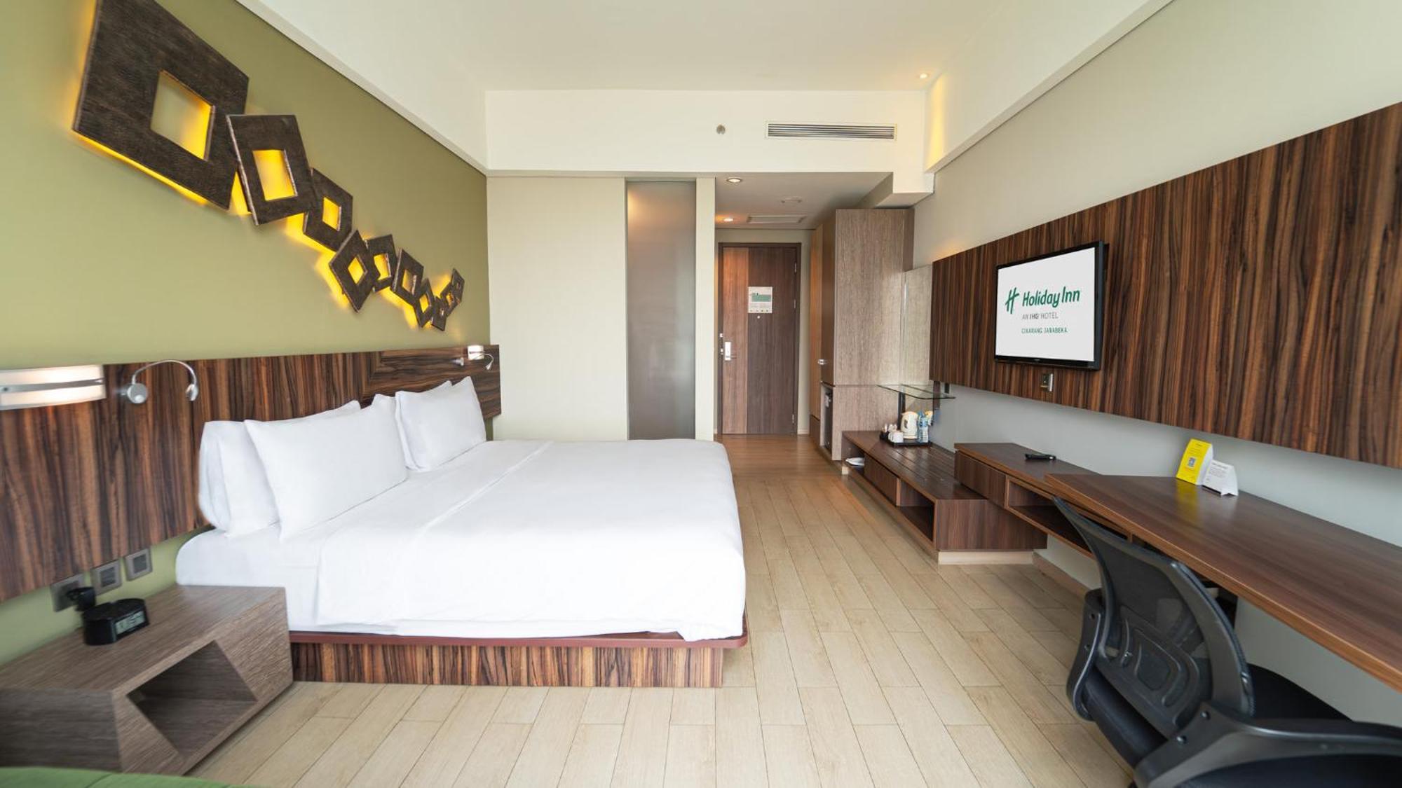 Holiday Inn Cikarang Jababeka By Ihg Экстерьер фото