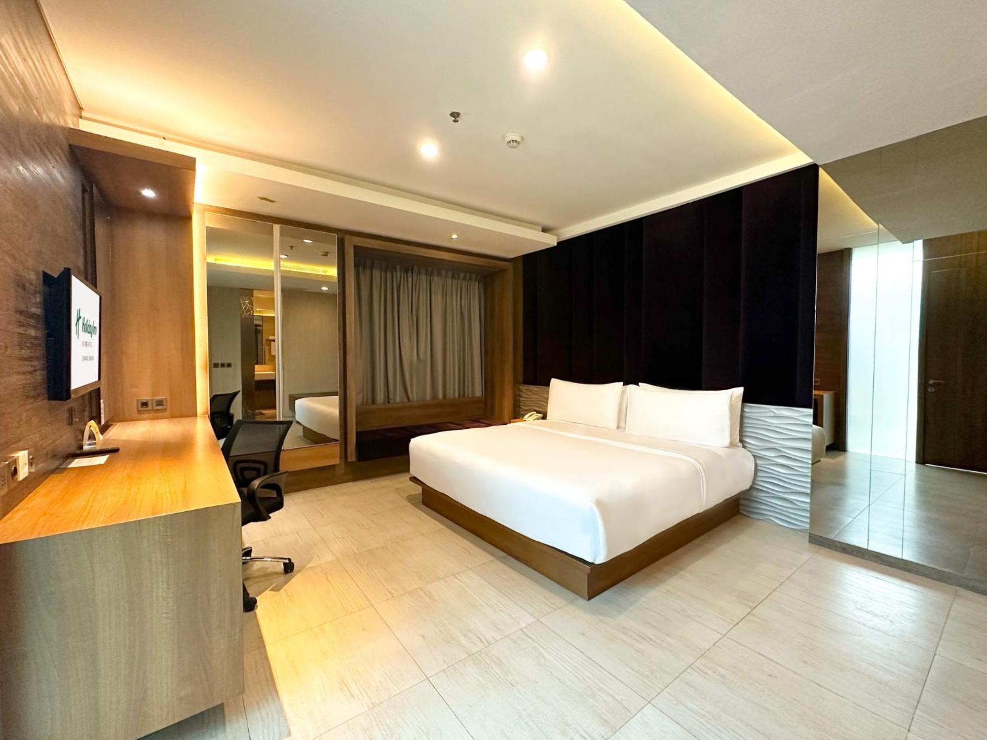 Holiday Inn Cikarang Jababeka By Ihg Экстерьер фото