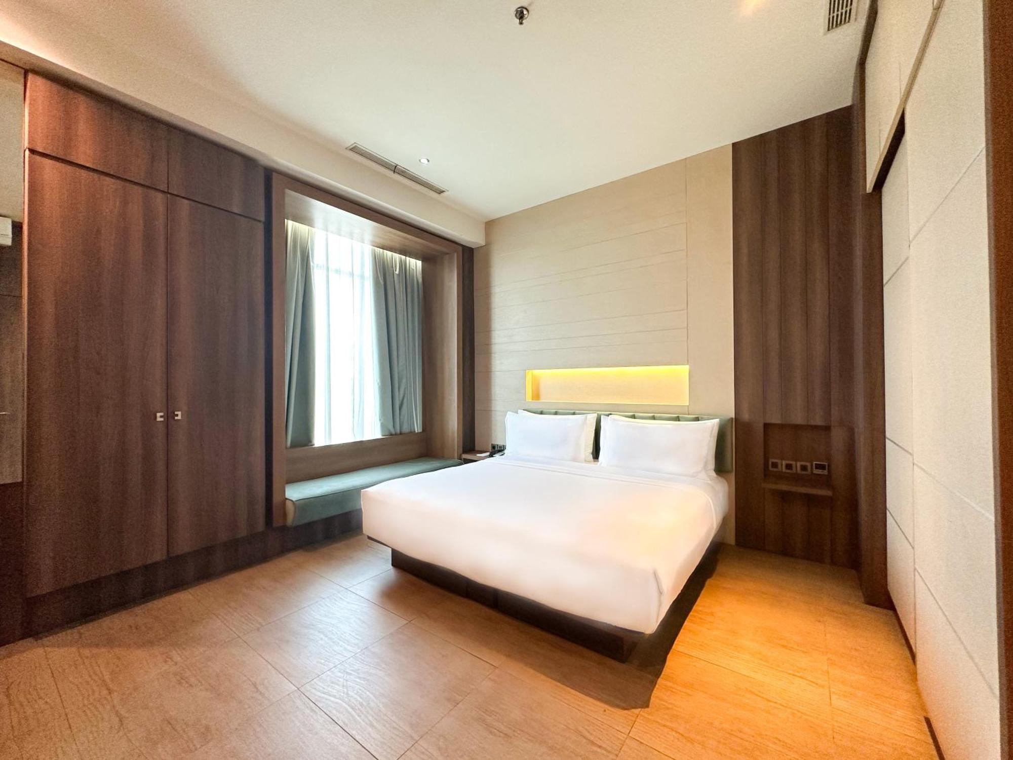 Holiday Inn Cikarang Jababeka By Ihg Экстерьер фото