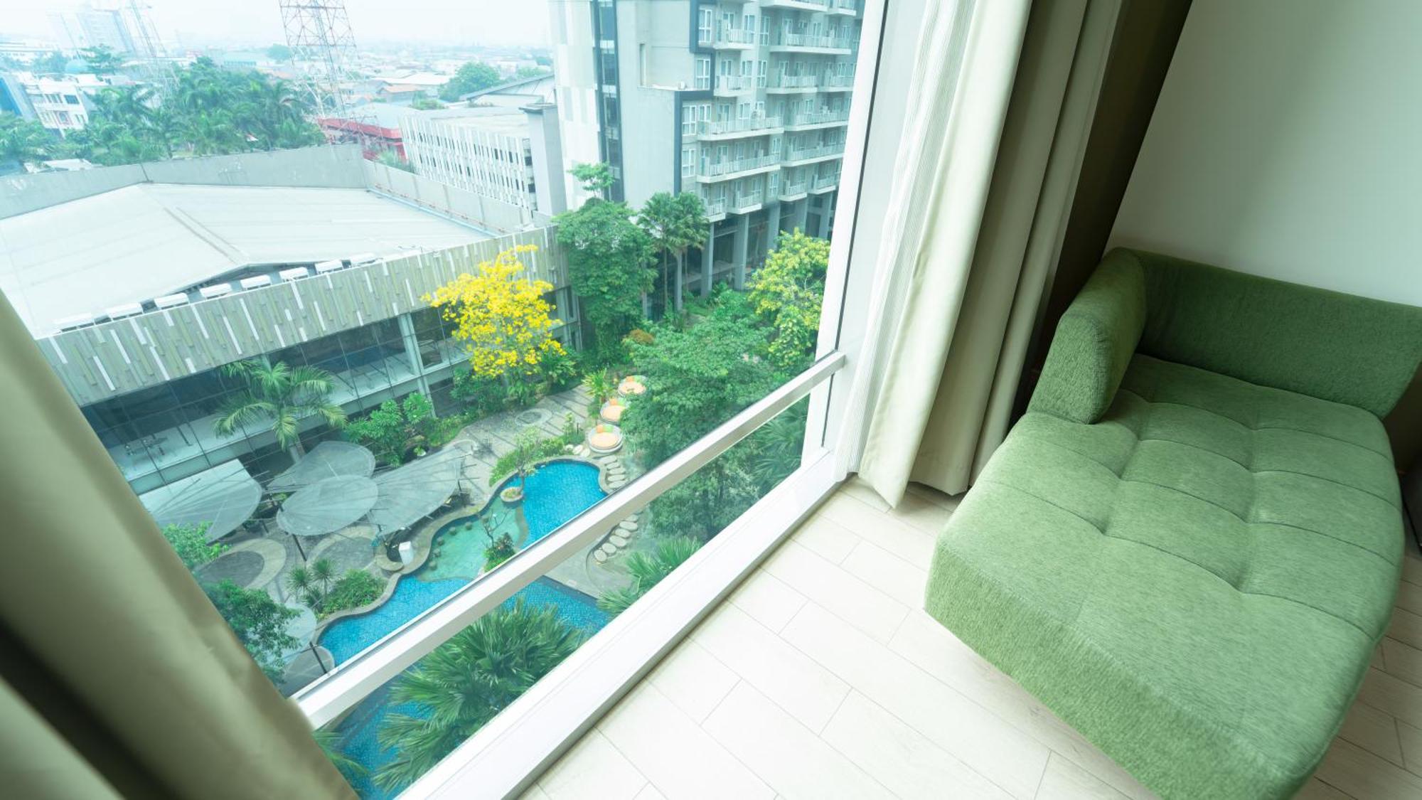 Holiday Inn Cikarang Jababeka By Ihg Экстерьер фото